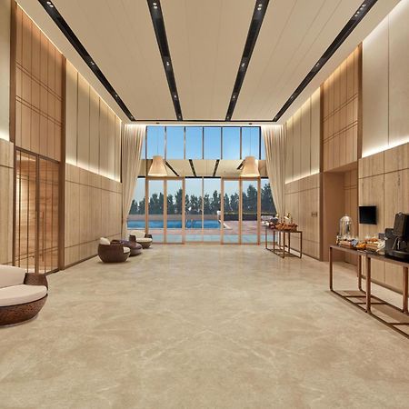 Hilton Gurugram Baani City Centre غورغاون المظهر الخارجي الصورة