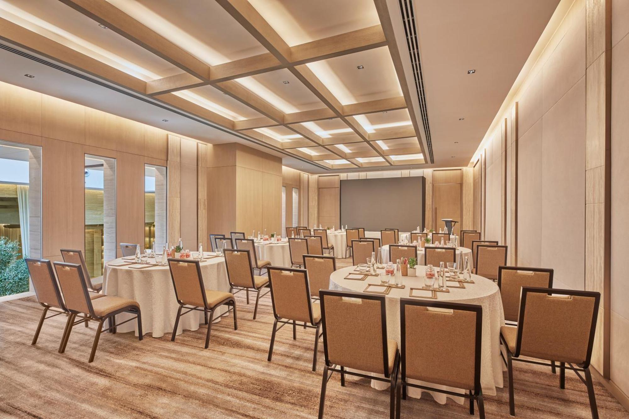 Hilton Gurugram Baani City Centre غورغاون المظهر الخارجي الصورة