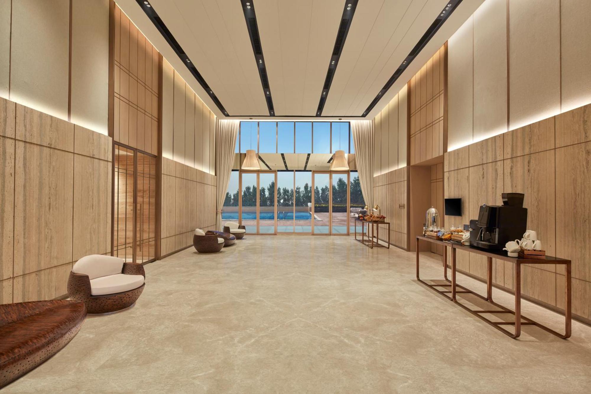 Hilton Gurugram Baani City Centre غورغاون المظهر الخارجي الصورة