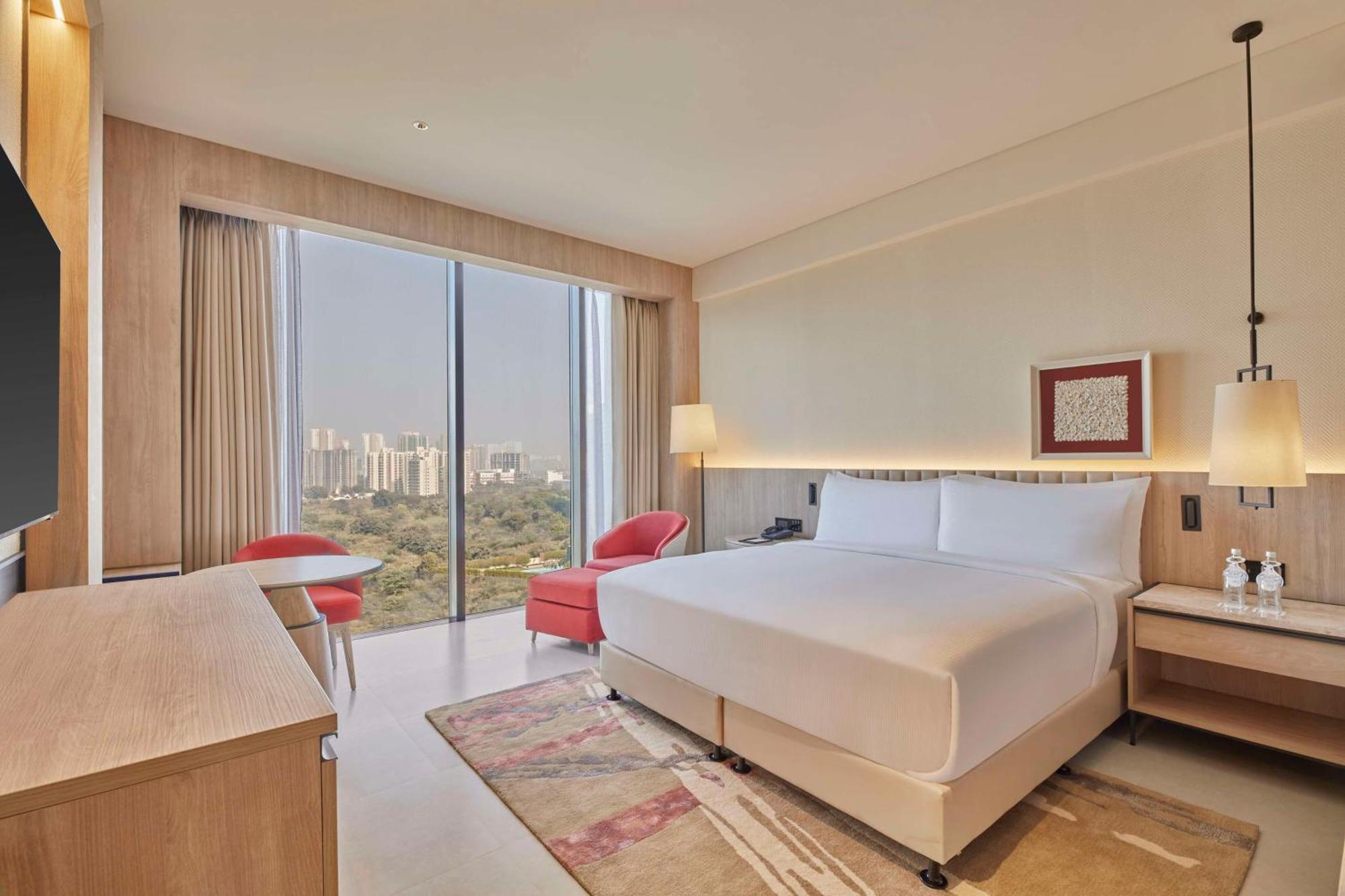 Hilton Gurugram Baani City Centre غورغاون المظهر الخارجي الصورة